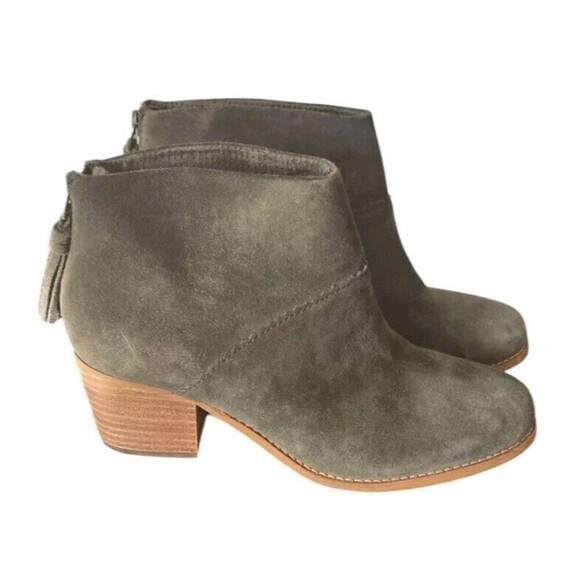 TOMS Leila Ankle Boots  Women's 7.5 Green Suede Block Heel Zip Tassel Western - Picture 1 of 8